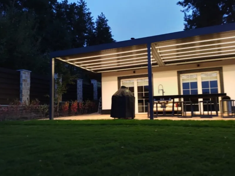 Pergola bioclimática com led