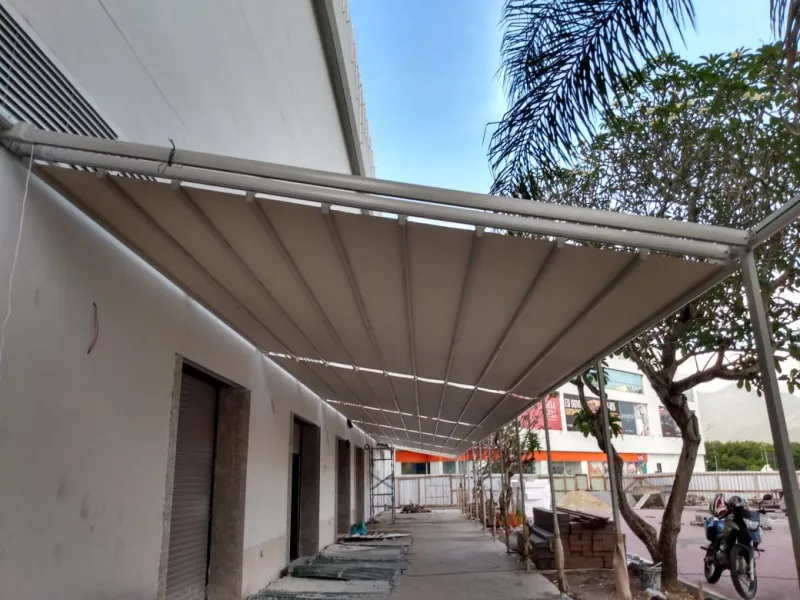 Pergolado de aluminio no Recreio dos Bandeirantes